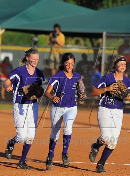 Thumbnail 3 in Northwest Christian vs. San Manuel (AIA D4 Final) photogallery.