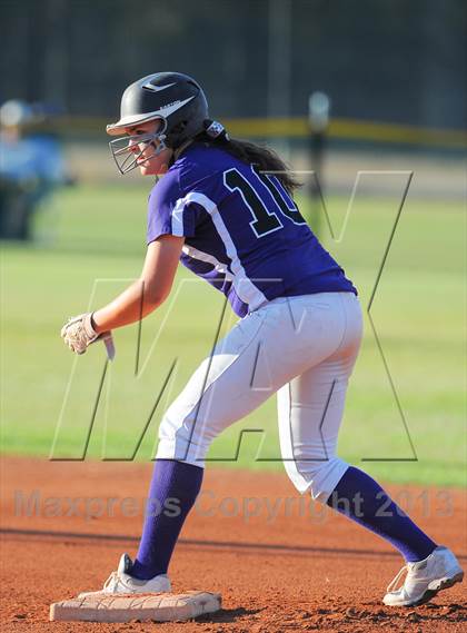 Thumbnail 3 in Northwest Christian vs. San Manuel (AIA D4 Final) photogallery.