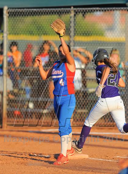 Thumbnail 1 in Northwest Christian vs. San Manuel (AIA D4 Final) photogallery.