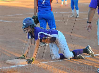 Thumbnail 3 in Northwest Christian vs. San Manuel (AIA D4 Final) photogallery.