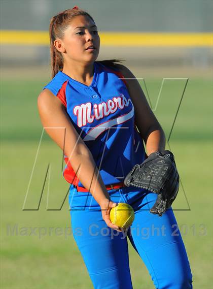 Thumbnail 3 in Northwest Christian vs. San Manuel (AIA D4 Final) photogallery.