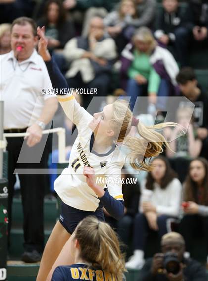 Thumbnail 1 in Oxford vs. Lake Orion (MHSAA District Final) photogallery.