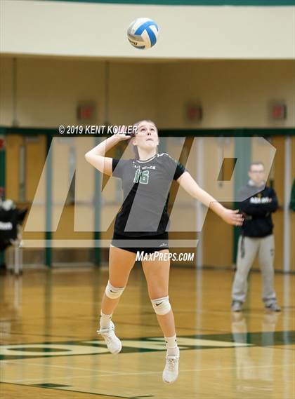Thumbnail 3 in Oxford vs. Lake Orion (MHSAA District Final) photogallery.