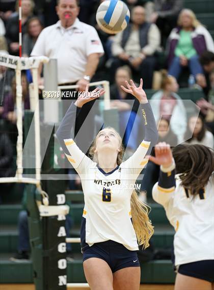 Thumbnail 1 in Oxford vs. Lake Orion (MHSAA District Final) photogallery.