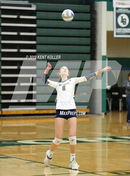 Thumbnail 1 in Oxford vs. Lake Orion (MHSAA District Final) photogallery.