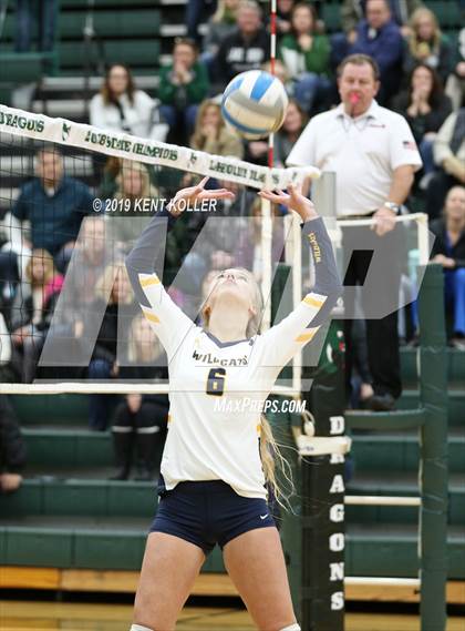 Thumbnail 3 in Oxford vs. Lake Orion (MHSAA District Final) photogallery.
