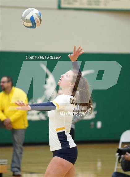 Thumbnail 3 in Oxford vs. Lake Orion (MHSAA District Final) photogallery.