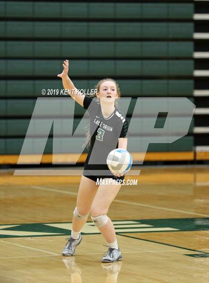 Thumbnail 1 in Oxford vs. Lake Orion (MHSAA District Final) photogallery.