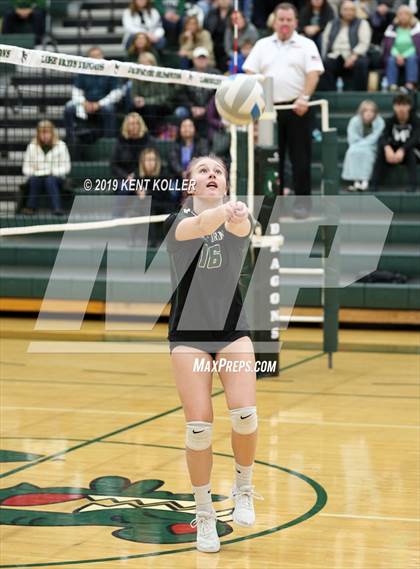 Thumbnail 2 in Oxford vs. Lake Orion (MHSAA District Final) photogallery.