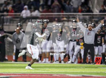 Thumbnail 1 in Raymore-Peculiar @ Lee's Summit North - MSHSAA Dist. Playoffs photogallery.