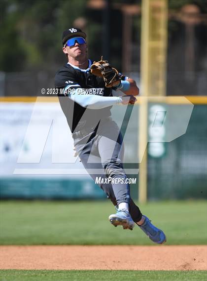 Thumbnail 1 in Villa Park @ Foothill photogallery.