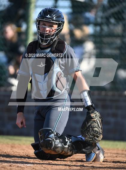 Thumbnail 1 in Villa Park @ Foothill photogallery.