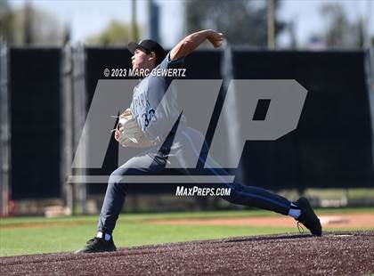 Thumbnail 1 in Villa Park @ Foothill photogallery.
