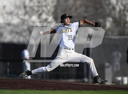 Thumbnail 3 in Villa Park @ Foothill photogallery.