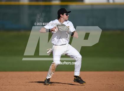Thumbnail 3 in Villa Park @ Foothill photogallery.