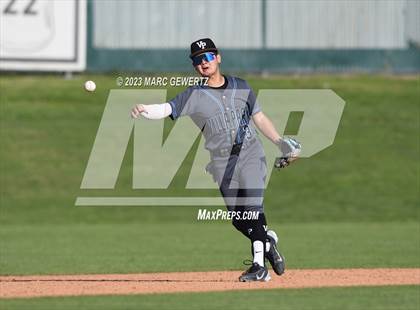Thumbnail 1 in Villa Park @ Foothill photogallery.