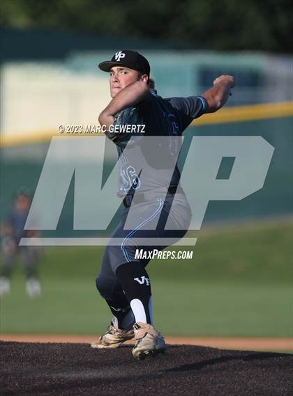 Thumbnail 1 in Villa Park @ Foothill photogallery.