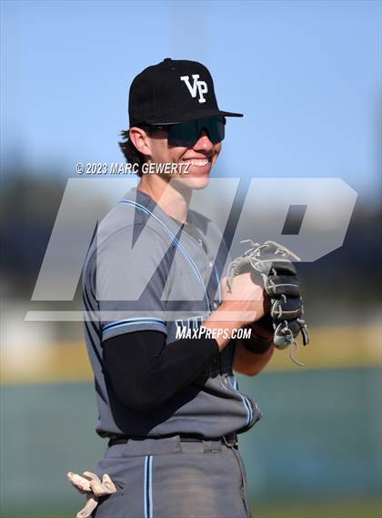 Thumbnail 1 in Villa Park @ Foothill photogallery.