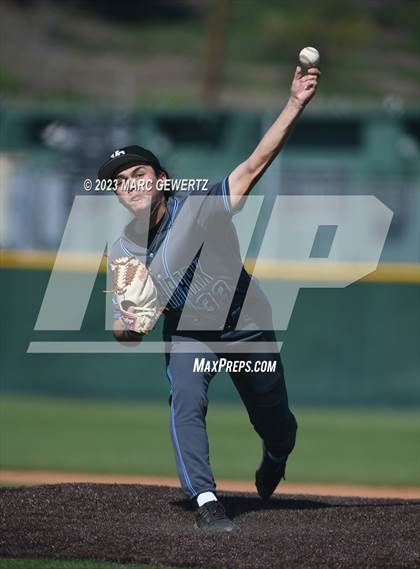 Thumbnail 2 in Villa Park @ Foothill photogallery.