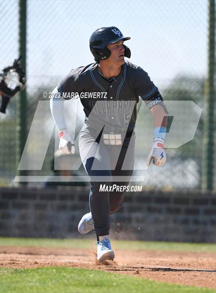 Thumbnail 3 in Villa Park @ Foothill photogallery.