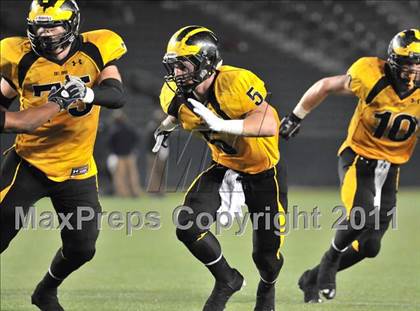 Thumbnail 3 in Del Oro vs. Helix (CIF State D2 Final) photogallery.