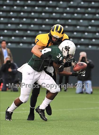 Thumbnail 2 in Del Oro vs. Helix (CIF State D2 Final) photogallery.