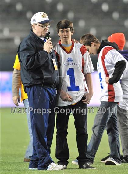 Thumbnail 2 in Del Oro vs. Helix (CIF State D2 Final) photogallery.