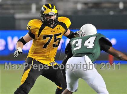 Thumbnail 2 in Del Oro vs. Helix (CIF State D2 Final) photogallery.