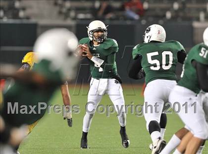 Thumbnail 3 in Del Oro vs. Helix (CIF State D2 Final) photogallery.