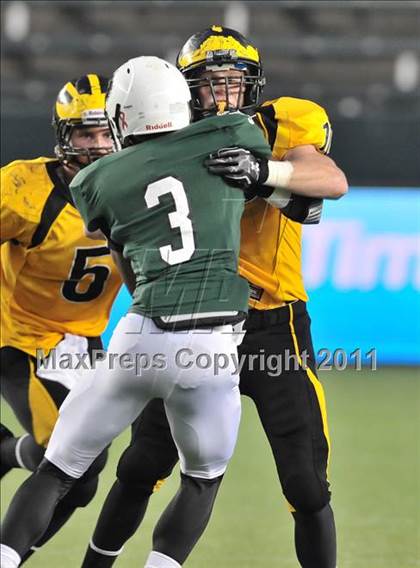 Thumbnail 3 in Del Oro vs. Helix (CIF State D2 Final) photogallery.