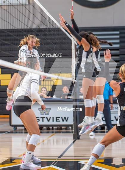 Thumbnail 2 in Bishop's @ Westview photogallery.