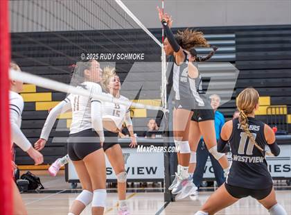 Thumbnail 2 in Bishop's @ Westview photogallery.