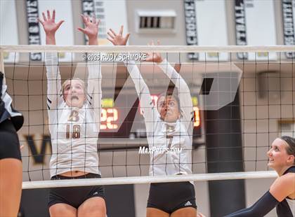 Thumbnail 3 in Bishop's @ Westview photogallery.