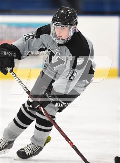 Thumbnail 2 in Xavier vs. Simsbury (Carrano Cup Semifinal) photogallery.