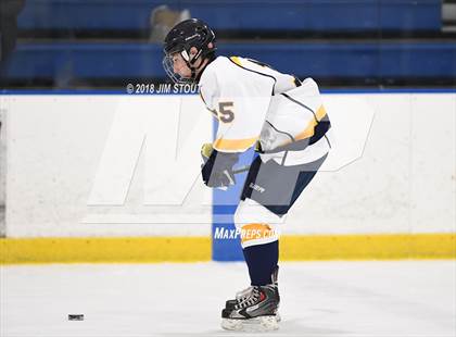 Thumbnail 3 in Xavier vs. Simsbury (Carrano Cup Semifinal) photogallery.