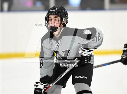 Thumbnail 3 in Xavier vs. Simsbury (Carrano Cup Semifinal) photogallery.