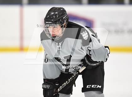 Thumbnail 3 in Xavier vs. Simsbury (Carrano Cup Semifinal) photogallery.