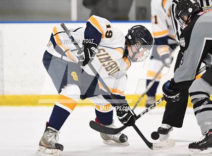 Thumbnail 1 in Xavier vs. Simsbury (Carrano Cup Semifinal) photogallery.