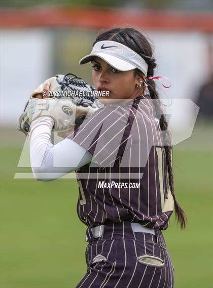 Thumbnail 3 in Blackfoot vs Vallivue (IHSAA 4A State Tournament) photogallery.