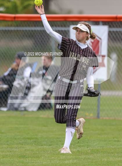 Thumbnail 1 in Blackfoot vs Vallivue (IHSAA 4A State Tournament) photogallery.