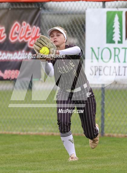 Thumbnail 3 in Blackfoot vs Vallivue (IHSAA 4A State Tournament) photogallery.