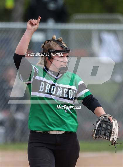 Thumbnail 3 in Blackfoot vs Vallivue (IHSAA 4A State Tournament) photogallery.