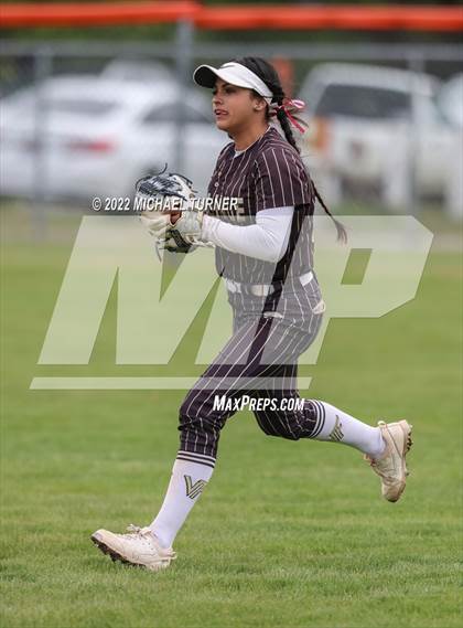 Thumbnail 2 in Blackfoot vs Vallivue (IHSAA 4A State Tournament) photogallery.
