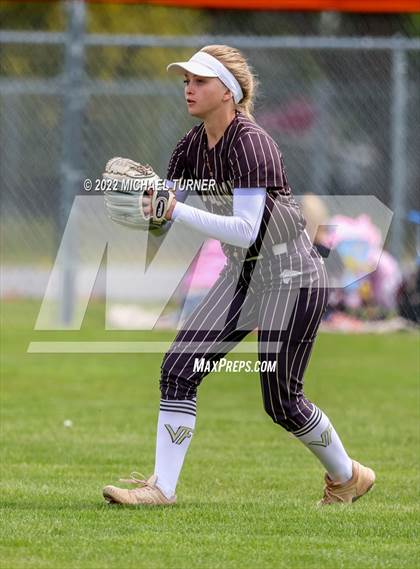 Thumbnail 2 in Blackfoot vs Vallivue (IHSAA 4A State Tournament) photogallery.