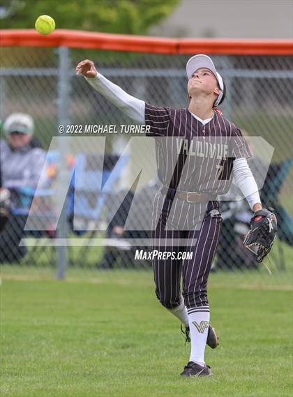 Thumbnail 3 in Blackfoot vs Vallivue (IHSAA 4A State Tournament) photogallery.