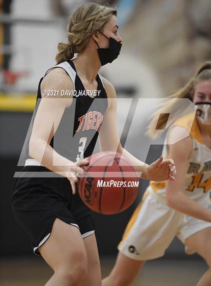 Thumbnail 3 in Erie vs. Green Mountain photogallery.