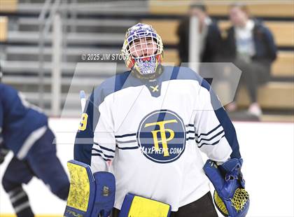 Thumbnail 2 in Kent vs. Trinity-Pawling (Avon Christmas Classic 7th Place) photogallery.