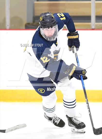 Thumbnail 1 in Kent vs. Trinity-Pawling (Avon Christmas Classic 7th Place) photogallery.