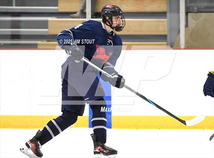 Thumbnail 1 in Kent vs. Trinity-Pawling (Avon Christmas Classic 7th Place) photogallery.