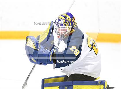 Thumbnail 1 in Kent vs. Trinity-Pawling (Avon Christmas Classic 7th Place) photogallery.